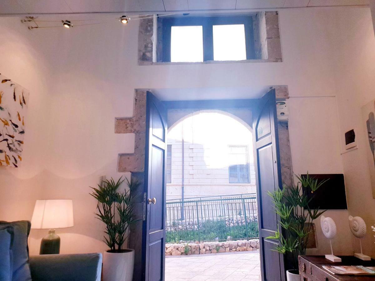 Dimora Montalto,indipendente Con Terrazzo Privato Syracuse